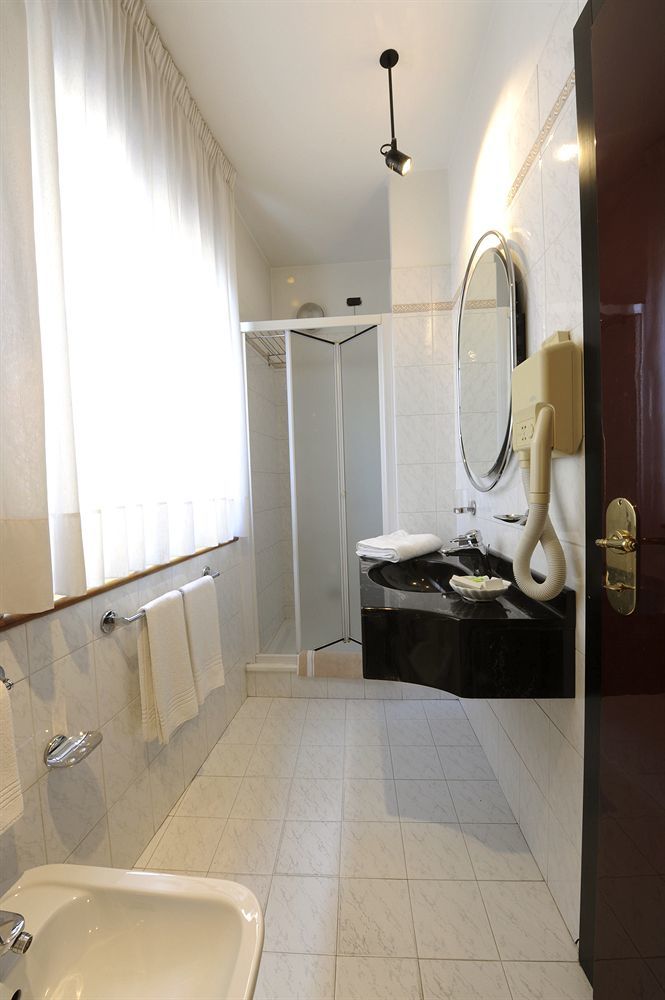 Regent Hotel 4*